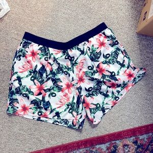 Vince Camuto Tropical Print Shorts